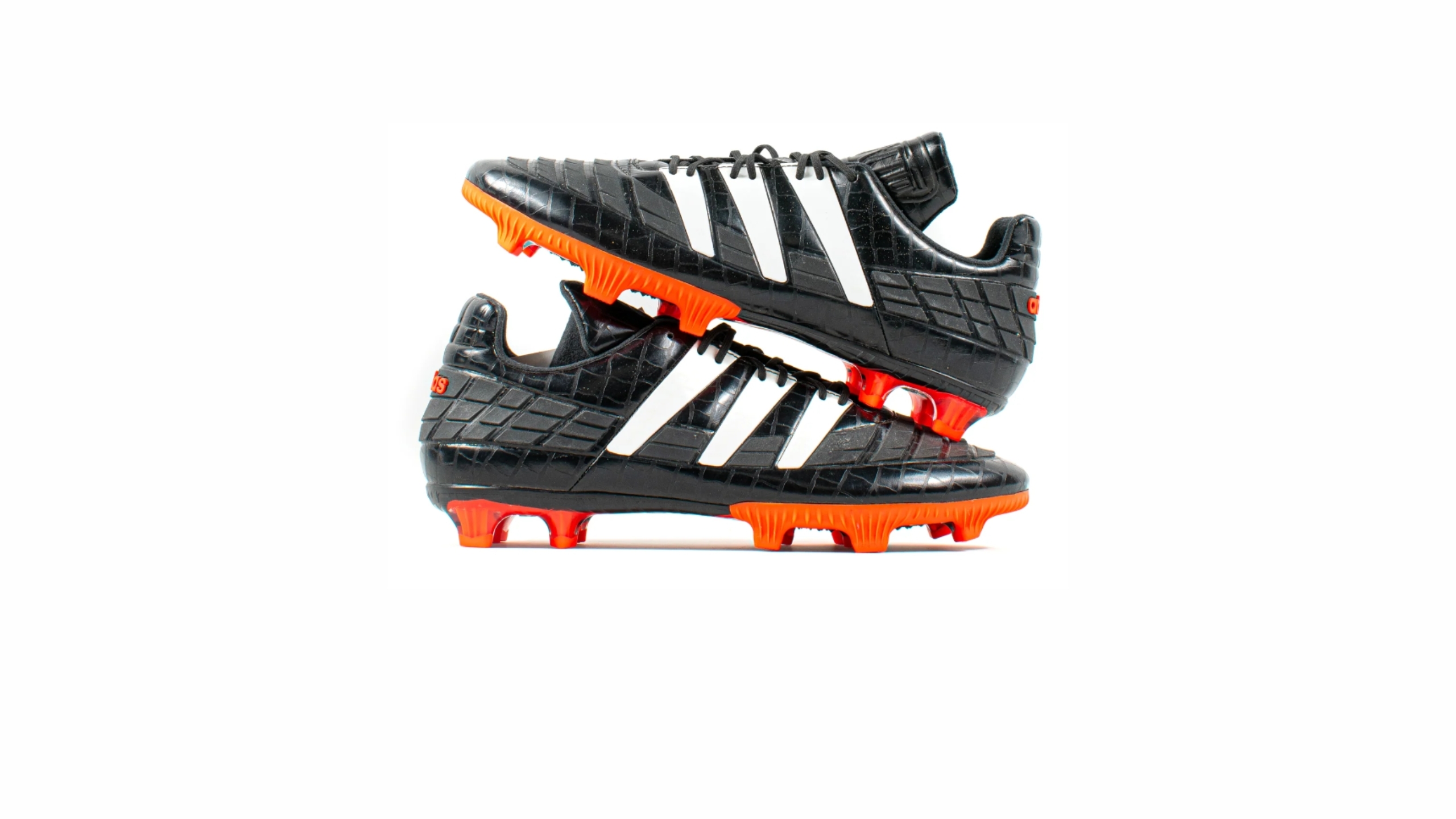 Adidas_Predator_football_boots_1994